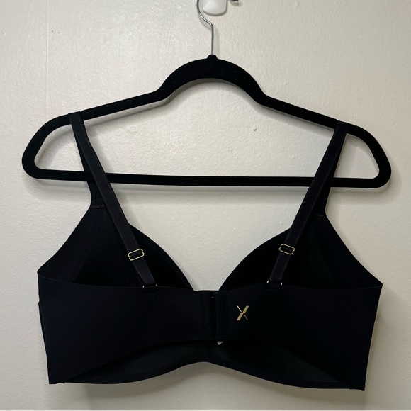 Knix Black Wire-Free Bra - Picture 2 of 6
